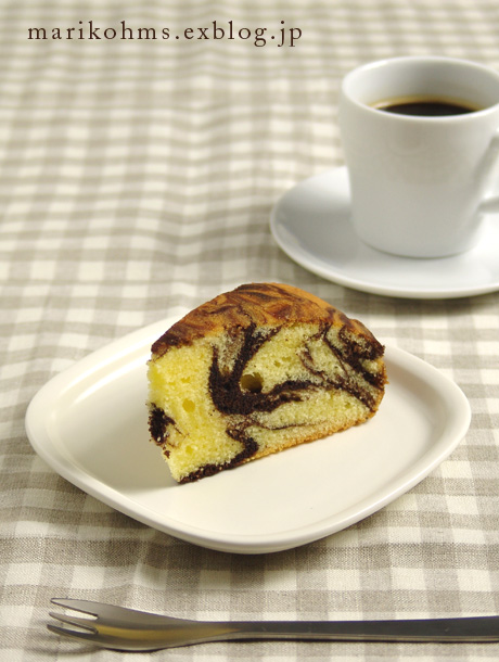 マーブルケーキ cm底抜け丸型 又はcmパウンド型 Marikoのお菓子 団塊世代の主婦による手作りお菓子のかんたんレシピ