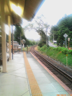 駅から数歩で温泉！_a0055650_0402114.jpg