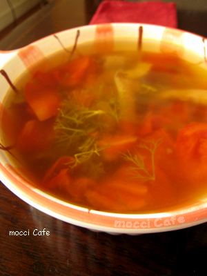 トマトとディルのコンソメスープ Mocci Cafe ねぇ ねぇ おいしい トマトとディルのコンソメスープ Mocci Cafe ねぇ ねぇ おいしい