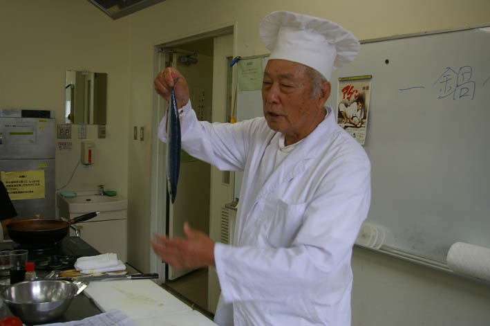 男の料理教室主宰者蓼沼誠一さん：神奈川新聞団塊探偵団_c0014967_1655837.jpg
