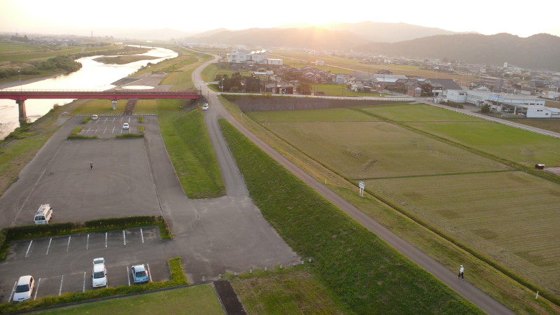 山から朝日、山に夕日。_f0084796_20212439.jpg