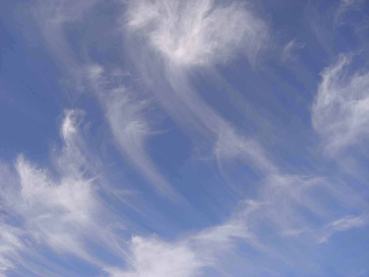 鉤状雲（かぎじょううん）  _d0092109_0565144.jpg