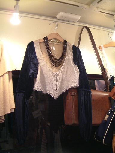 CARBOOTS NEW ITEMS!! \"Vintage!!\"_f0144612_18364953.jpg