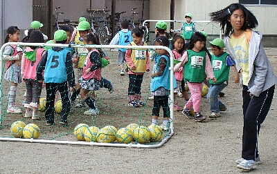 10月9日スギっ子巡回指導in第一ルンビニ園_e0127003_1102033.jpg