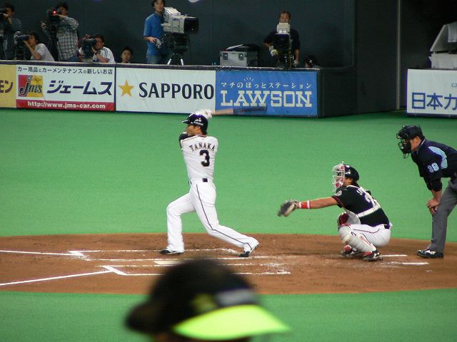 クライマックスシリーズでファイターズが先勝_f0124144_2136108.jpg