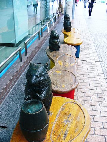 大阪の池田市のシンボル?_b0063958_1935638.jpg