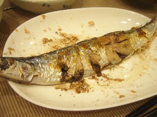 10/16秋刀魚で夕飯_e0082434_2361443.jpg