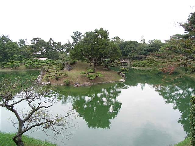 b0102639_0322486.jpg