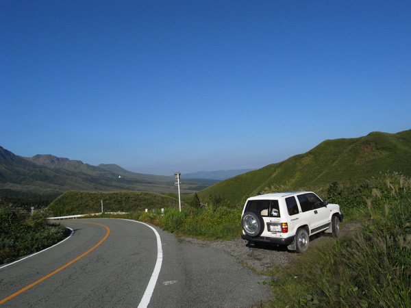 阿蘇中岳へ_c0049299_21125968.jpg