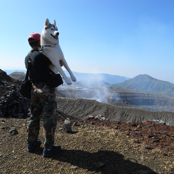阿蘇中岳へ_c0049299_21195680.jpg