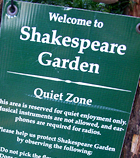 セントラルパークにあるお花畑　Shakespeare garden_b0007805_1005475.jpg
