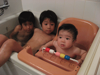 f0047439_2248565.gif
