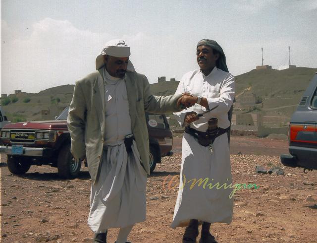 世界は踊る（2）…ジャンビーアダンス 写真でイスラーム