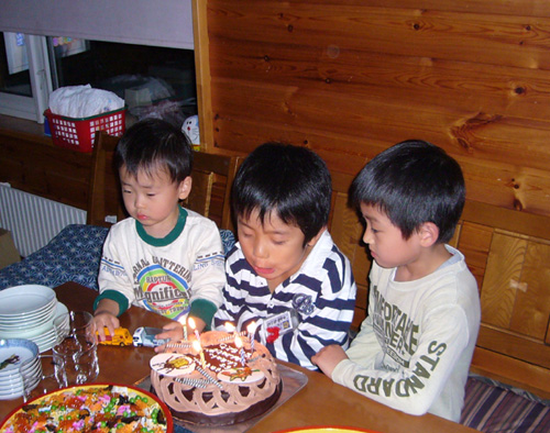合同(新ちゃん&虎ノ介)誕生日会_f0150893_18591378.jpg