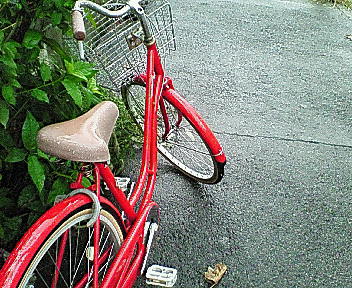 赤い自転車_a0059277_2034185.jpg