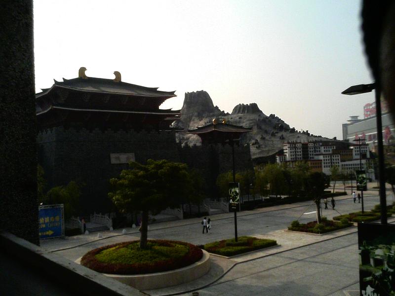 e0012800_24643.jpg