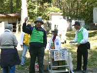 輝く紅葉・信玄棒道と馬の里_f0019247_23185637.jpg