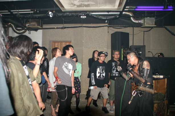 20070930 「陽炎-KAGEROU Vol.7-」 @心斎橋HOKAGE 【UTERO ZZZ AAA】_c0086868_22211722.jpg