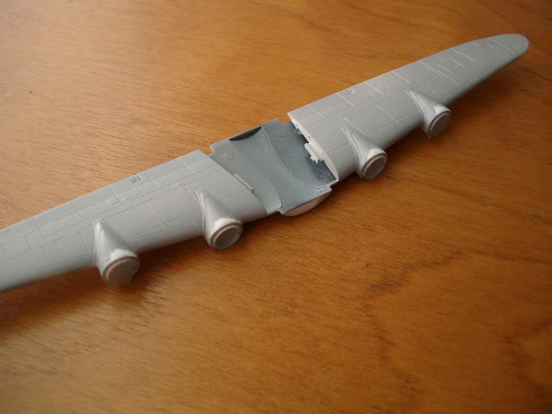 レベル1/144ロッキードL－1049コンステレーション【TWA