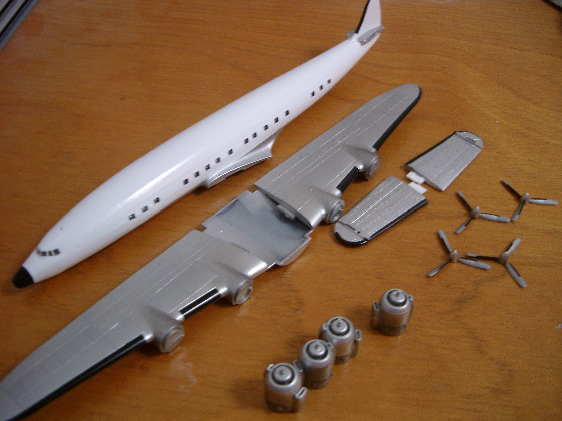 レベル1/144ロッキードL－1049コンステレーション【TWA