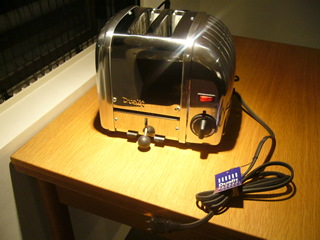 Dualit Toaster_f0033510_16562.jpg