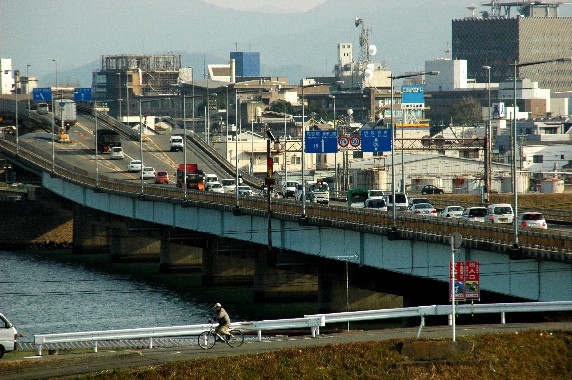 　　川のある風景_b0093754_23564744.jpg