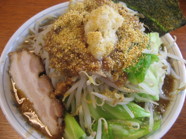 新化勝軒の新化中華そば¥650@聖蹟桜ヶ丘_b0042308_1035085.jpg