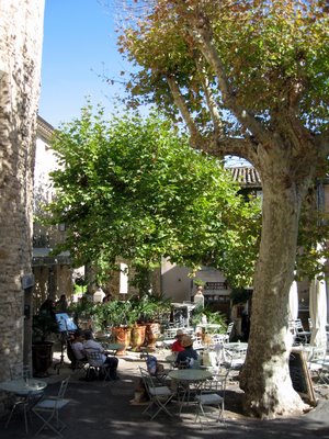 Gordes (Provence) : France_a0073357_21225156.jpg