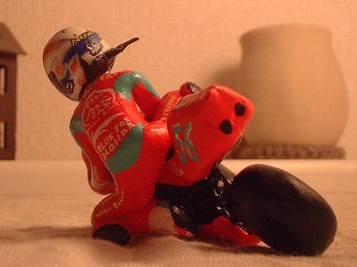 e0011616_02547.jpg
