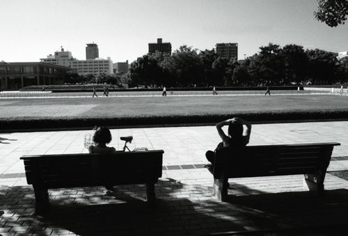 Sit on a Bench_f0055649_21493438.jpg