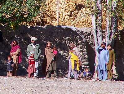 ヤシン村散策　（パキスタン）_d0064266_1945148.jpg