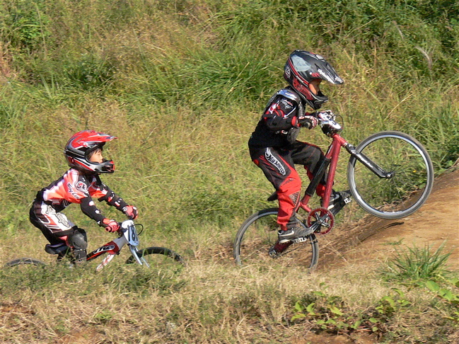 2007JOSF緑山１０月定期戦VOL10 クルーザー、ミルキー６アンダークラス決勝の画像垂れ流し_b0065730_1949372.jpg