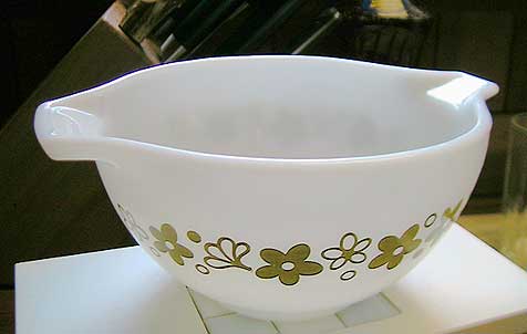 VINTAGE PYREX_d0129145_1081971.jpg