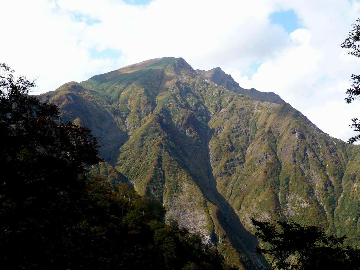 魔の山 と呼ばれる谷川岳 山好き的日々 京都北山