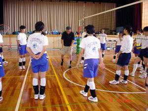 中学生バレーボール教室①_d0010630_16451733.jpg