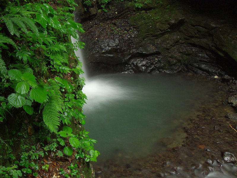 岩室の滝（富山県立山町）その1_a0096177_16404075.jpg