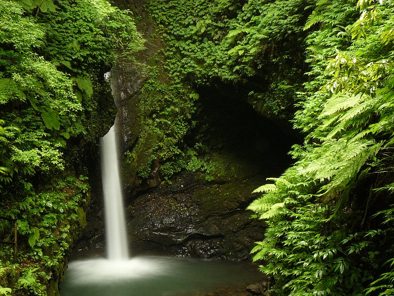 岩室の滝（富山県立山町）その1_a0096177_16405959.jpg