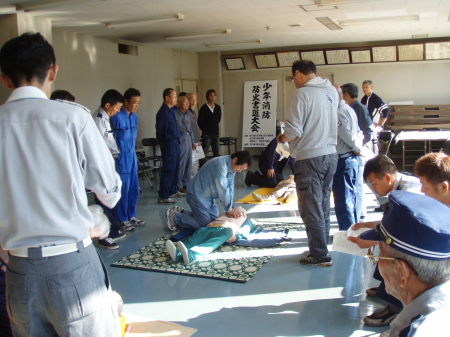 AED講習会_a0077071_17344619.jpg