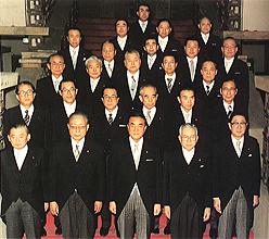 自己弱体化 4 「壊される日本」2_c0139575_1355597.jpg