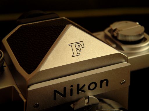 Nikon　F_f0111996_1158915.jpg