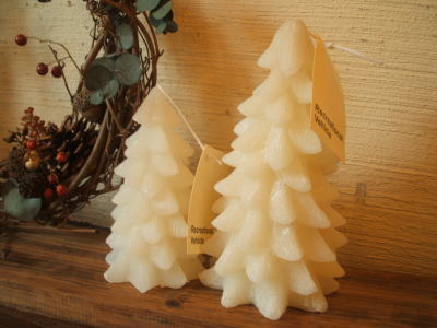tree candle & rabbit candle_c0118809_18424399.jpg