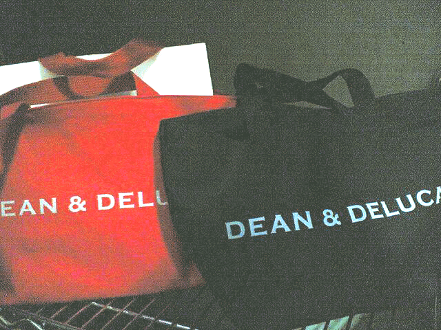 trick or treat?  _c0077105_2255755.gif