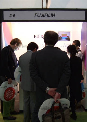 引きも切らず大盛況!_f0015295_2342965.jpg