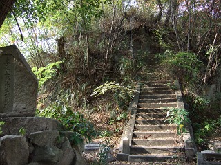 失われし景勝地「牛の首観音堂」を考察_b0095061_7545021.jpg