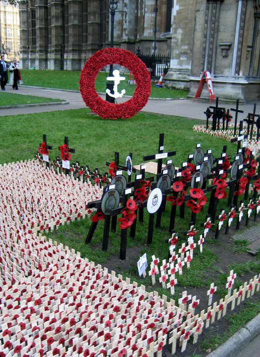 Nobody is allowed to walk on xxxx in Westminster Abbey!_a0067582_1919317.jpg