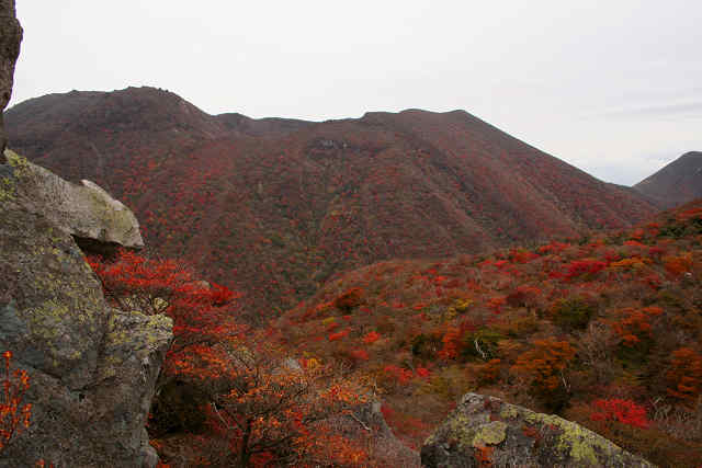 男池から黒岳（天狗岩）_f0082181_15332547.jpg