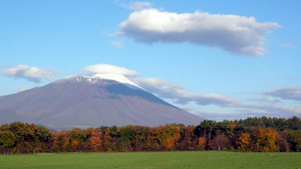 2度目の・・・・・冠雪＠岩手山_a0079614_21101569.jpg