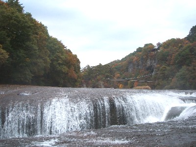 吹き割の滝、日光で紅葉満喫！_e0047322_2351116.jpg