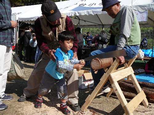 ’０７年１１月４日臨時活動報告（黒川里山まつり）_d0024426_1375942.jpg