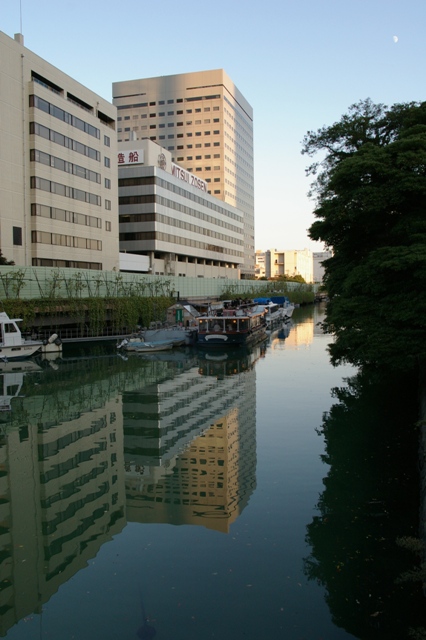 d0074259_32128.jpg